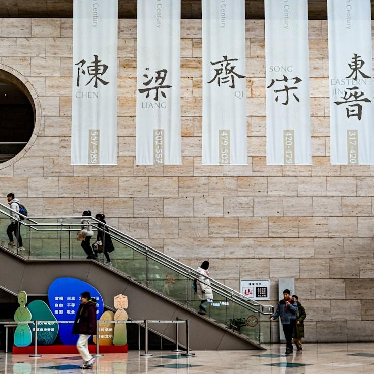 Family-friendly shopping and daily life in Spain